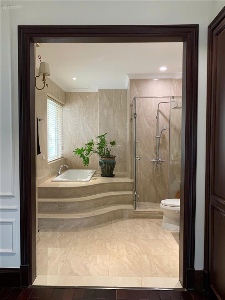 Bt anh đào vinhomes riverside 133m², vị trí đẹp, giá 61 tỷ