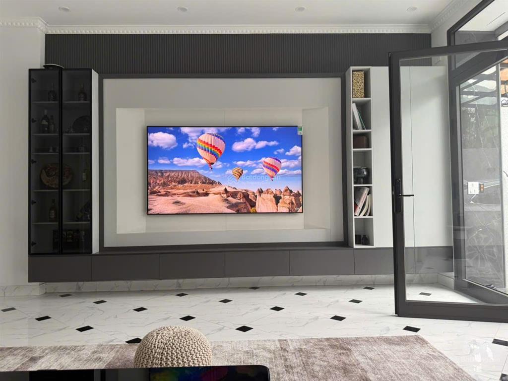 Bán nhà giang biên 75m², 5 tầng thang máy, ô tô đỗ cửa, full nội thất, giá 19 tỷ