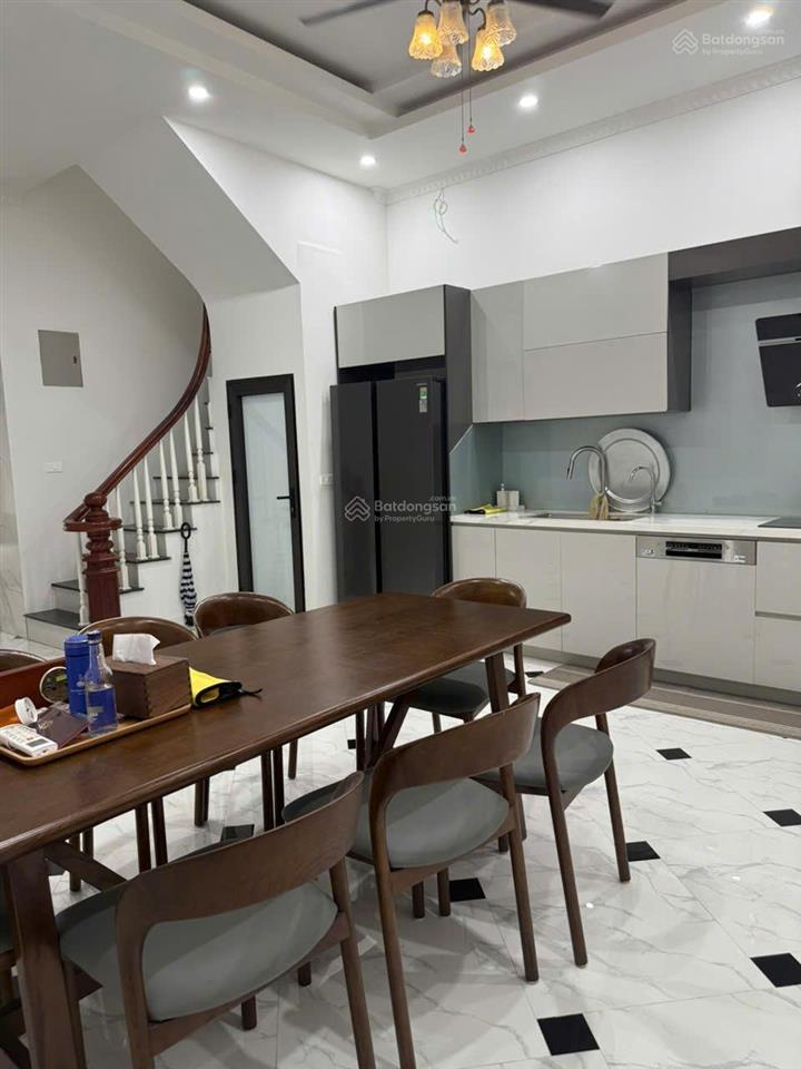 Bán nhà giang biên 75m², 5 tầng thang máy, ô tô đỗ cửa, full nội thất, giá 19 tỷ