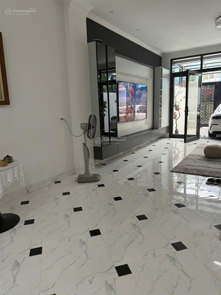 Bán nhà giang biên 75m², 5 tầng thang máy, ô tô đỗ cửa, full nội thất, giá 19 tỷ
