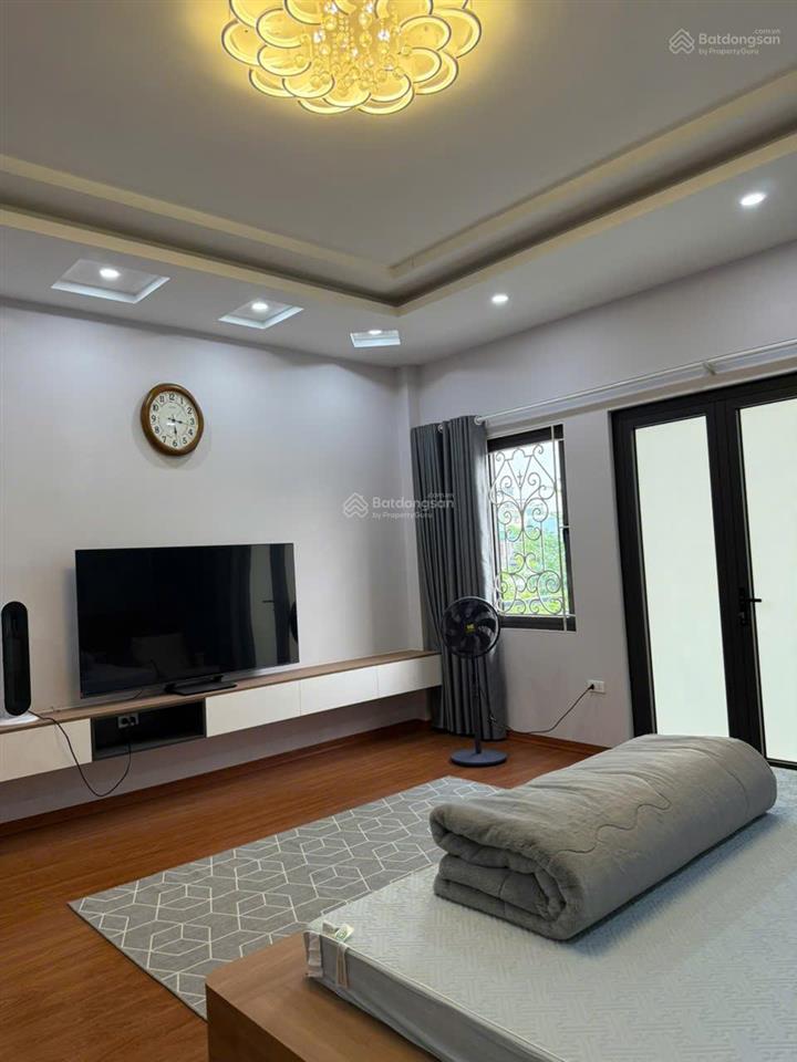Bán nhà giang biên 75m², 5 tầng thang máy, ô tô đỗ cửa, full nội thất, giá 19 tỷ