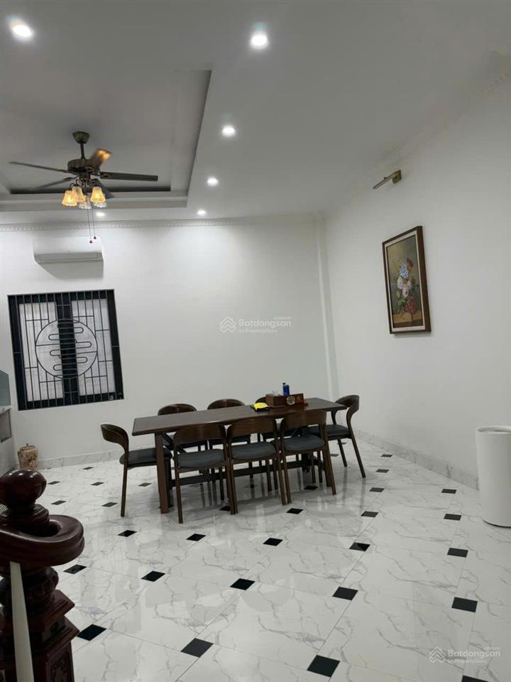 Bán nhà giang biên 75m², 5 tầng thang máy, ô tô đỗ cửa, full nội thất, giá 19 tỷ