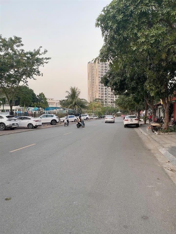 Mặt phố bùi thiện ngộ việt hưng long biên  120m², mt 6m, vỉa hè 6m, kinh doanh đỉnh