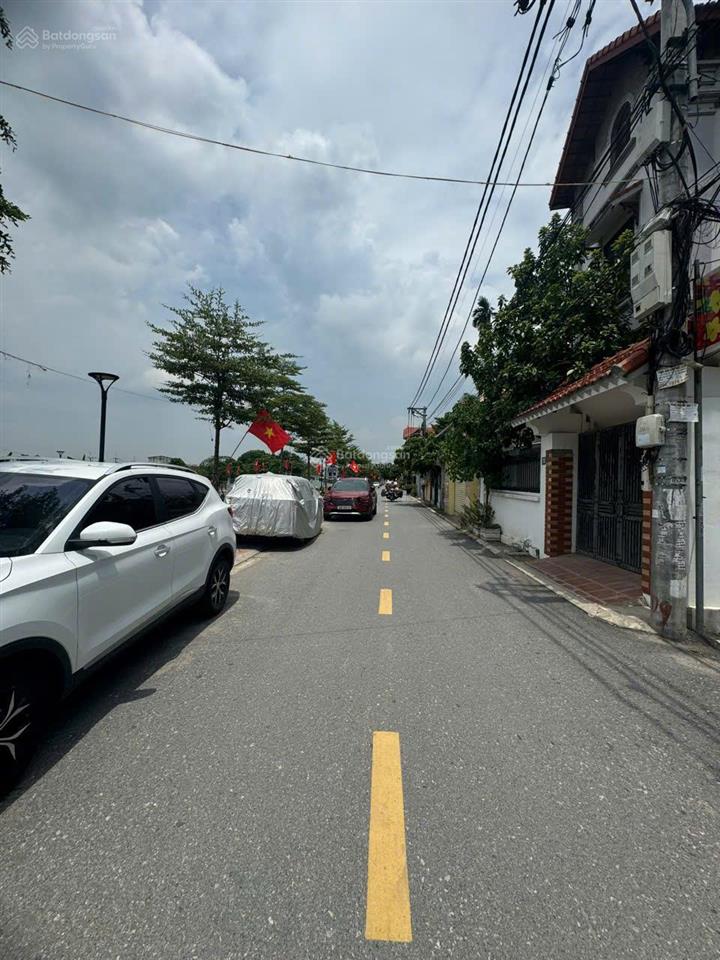 Bán đất gia lâm ô tô ngõ thông 50m giá 4,x tỷ