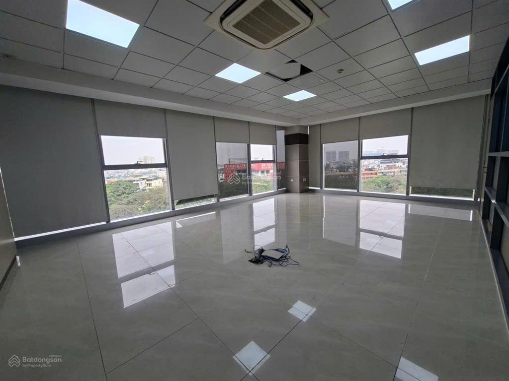 Toà vp dòng tiền nguyễn sơn long biên 1060m giá 2** tỷ x 10 tầng mặt tiền 15m