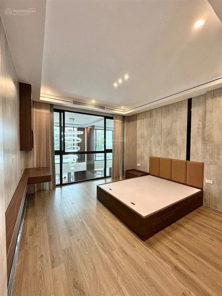 Bán nhà việt hưng long biên 96m²  7 tầng thang máy  gara 2 ô tô  full nội thất cao cấp, 23 tỷ