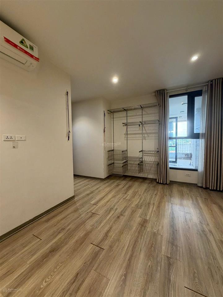 Cc gần aeon long biên cầu vĩnh tuy 2pn view thoáng, tầng 8 đẹp, chỉ 8 tỷ