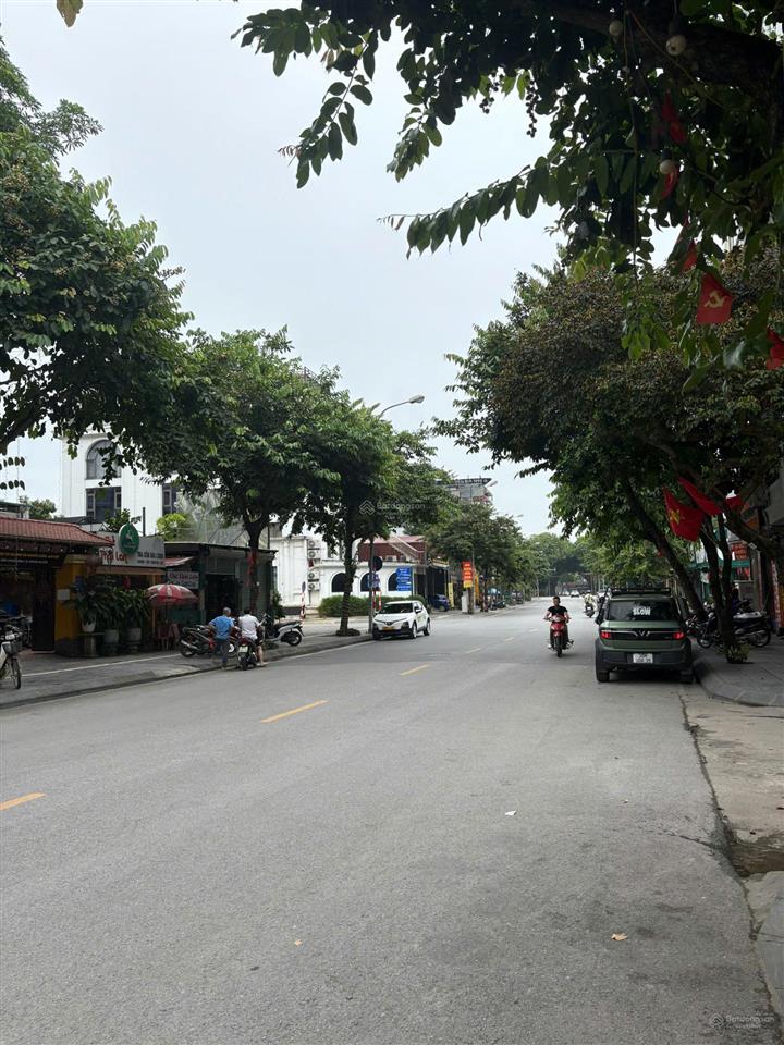 Bán đất vàng kđt việt hưng long biên 680m²  2 mặt tiền 20m  quỹ đất hiếm  vị trí trung tâm