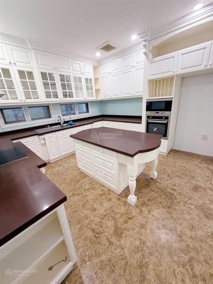 Cho thuê biệt thự bt8 việt hưng 166m² đẹp, vị trí đắc địa, kinh doanh tốt chỉ 35 triệu/tháng