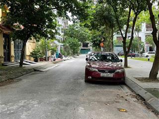 Cho thuê biệt thự kđt sài đồng 150m²  đường 3 ô tô tránh, phù hợp văn phòng, giá 25 triệu/tháng