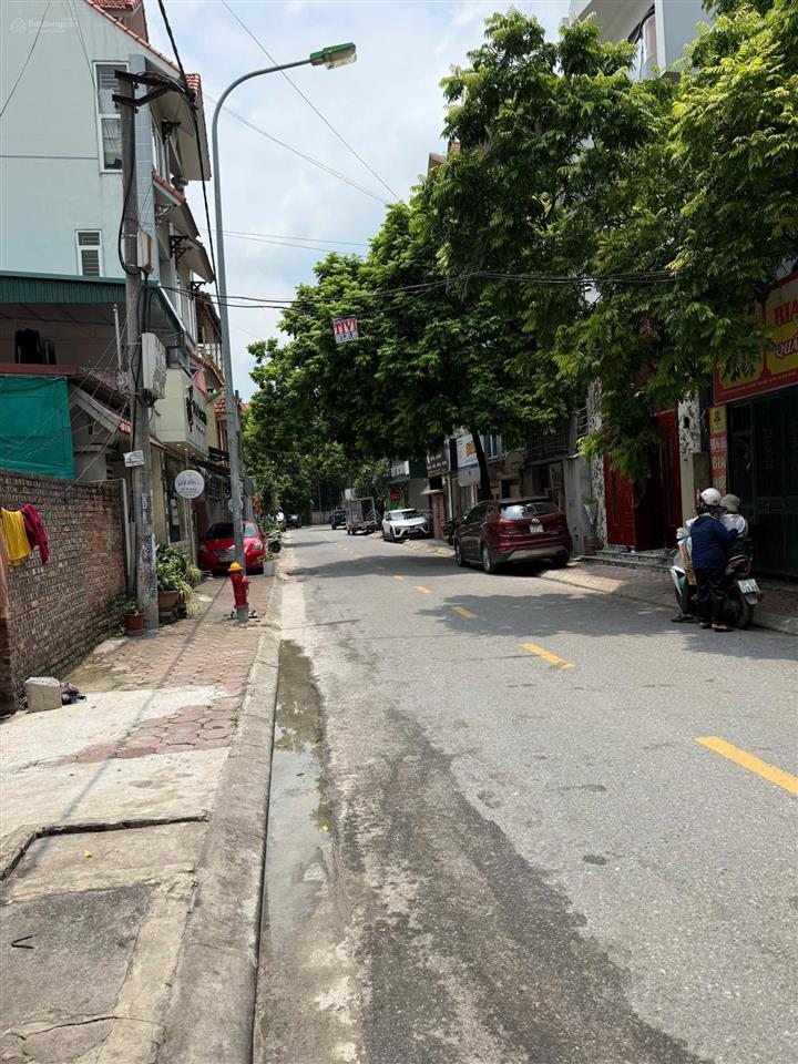 Bán đất ngõ 42 sài đồng 200m² full thổ cư, mặt tiền 8m, đường ô tô tránh, giá chỉ 4x tỷ