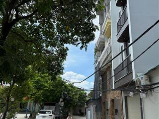 Nhà mới 6 tầng thang máy, gara 2 ô tô, view sân chơi, nguyễn văn linh, long biên, giá chỉ 17.9 tỷ