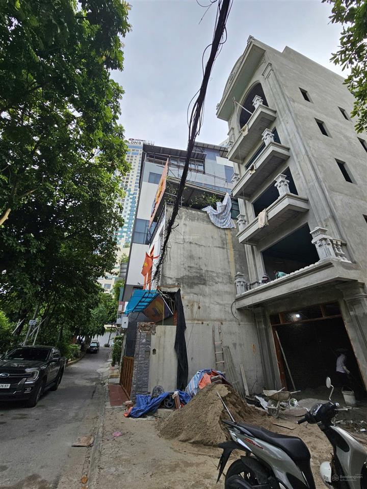Bán tòa nhà văn phòng ngõ 1 ngọc lâm bồ đề long biên 85m2, gara ô tô, chỉ 43,2 tỷ