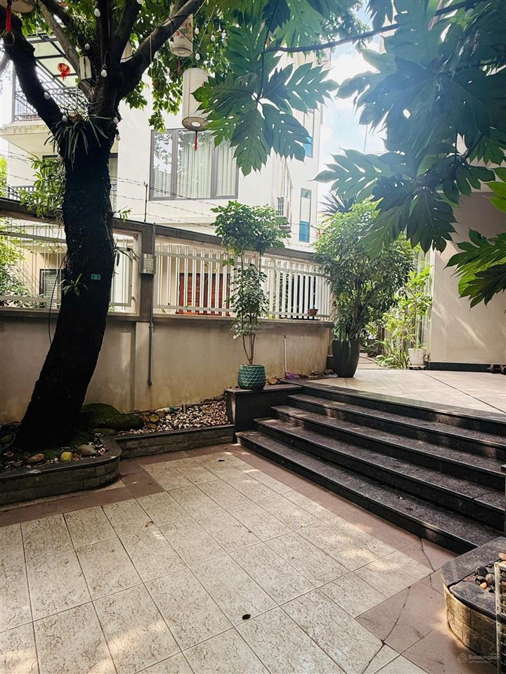 Hàng hiếm sài đồng biệt thự phân lô 305m2, mặt tiền 13m, hàng hiếm giá 7x tỷ