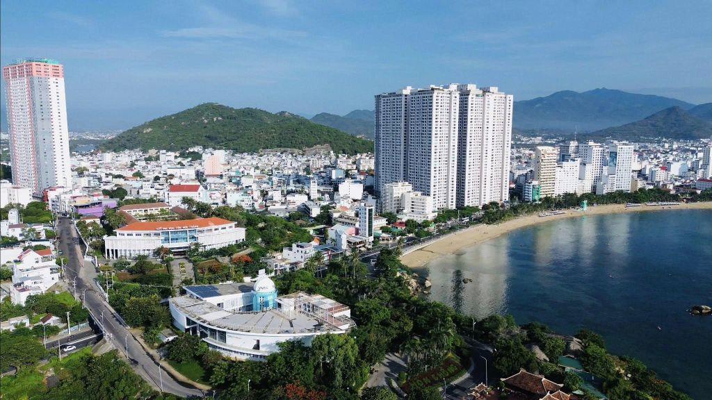 Bán nhà 3 tầng Đ.Nguyễn Đình Chiểu – gần Đại Học Nha Trang