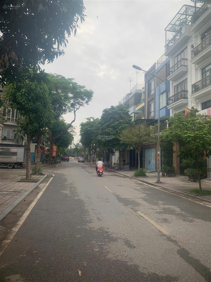 Cho thuê tầng 1 rộng 90m2 làm vp, dạy thêm, bán hàng online