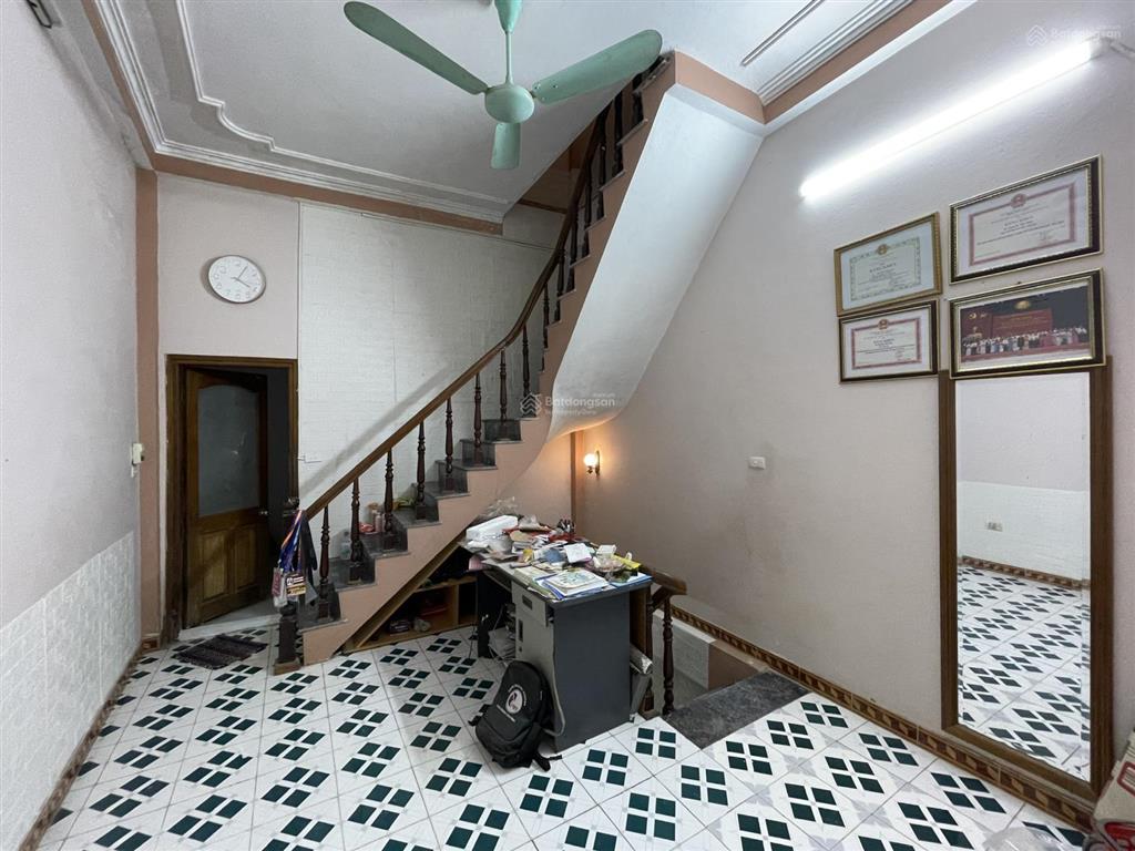 Cho thuê nhà riêng tại hoàng hoa thám, 8 triệu, 30m2, hàng hiếm giá ưu đãi