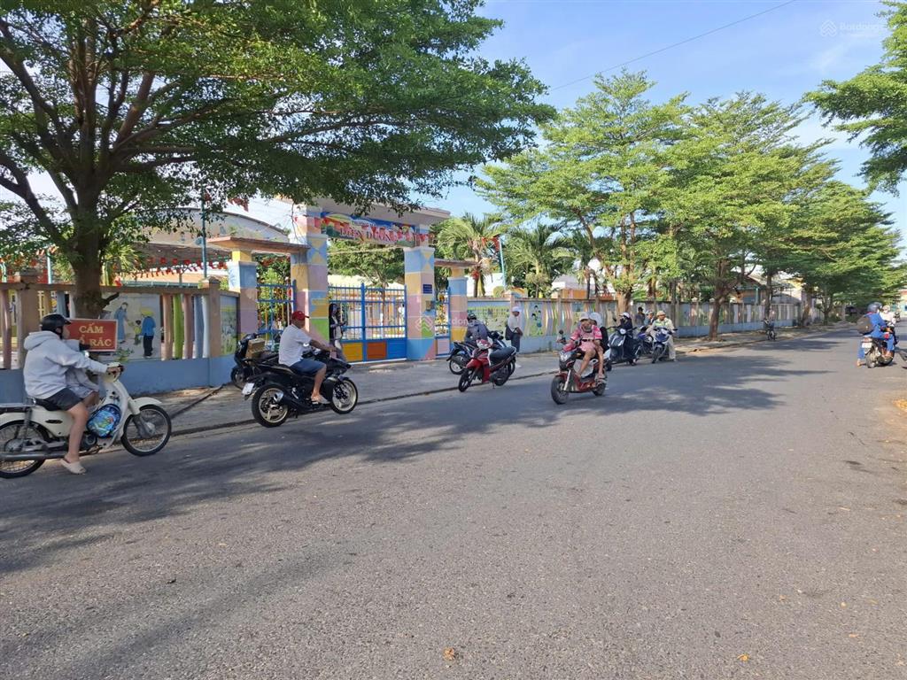 Bán nhanh lô đất đường betong, giá chỉ 11 tr/m2