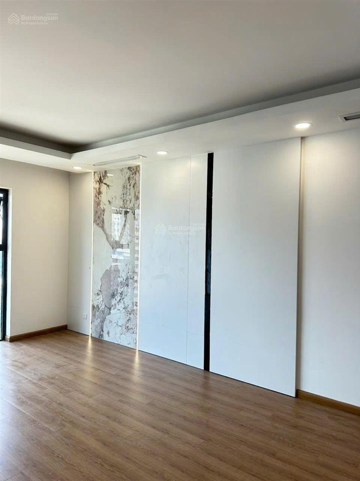 Em cho thuê chcc paragon hà nội, toà a, 140m2, 3 ngủ, full đồ đầy đủ