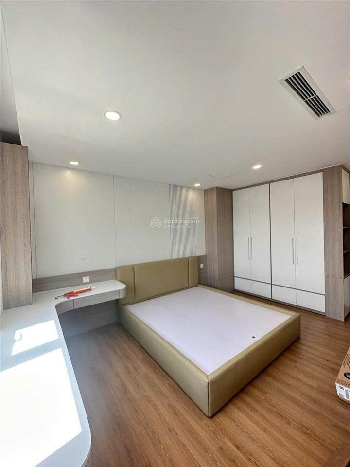 Em cho thuê chcc paragon hà nội, toà a, 140m2, 3 ngủ, full đồ đầy đủ