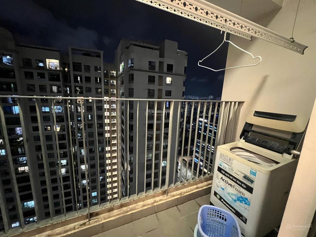 Em cho thuê chcc studio toà c2 tại d'capitale trần duy hưng