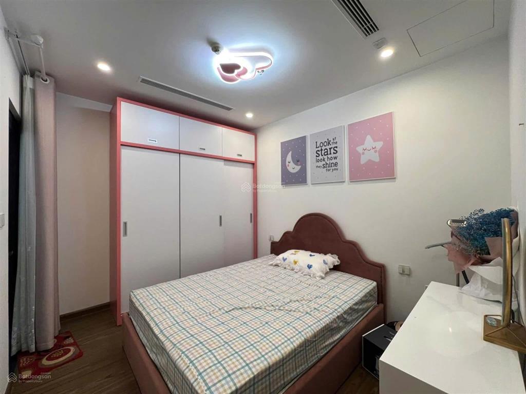 Em cho thuê chcc vinhomes west point toà w3  2 ngủ  2wc  full đồ giá 18tr/tháng