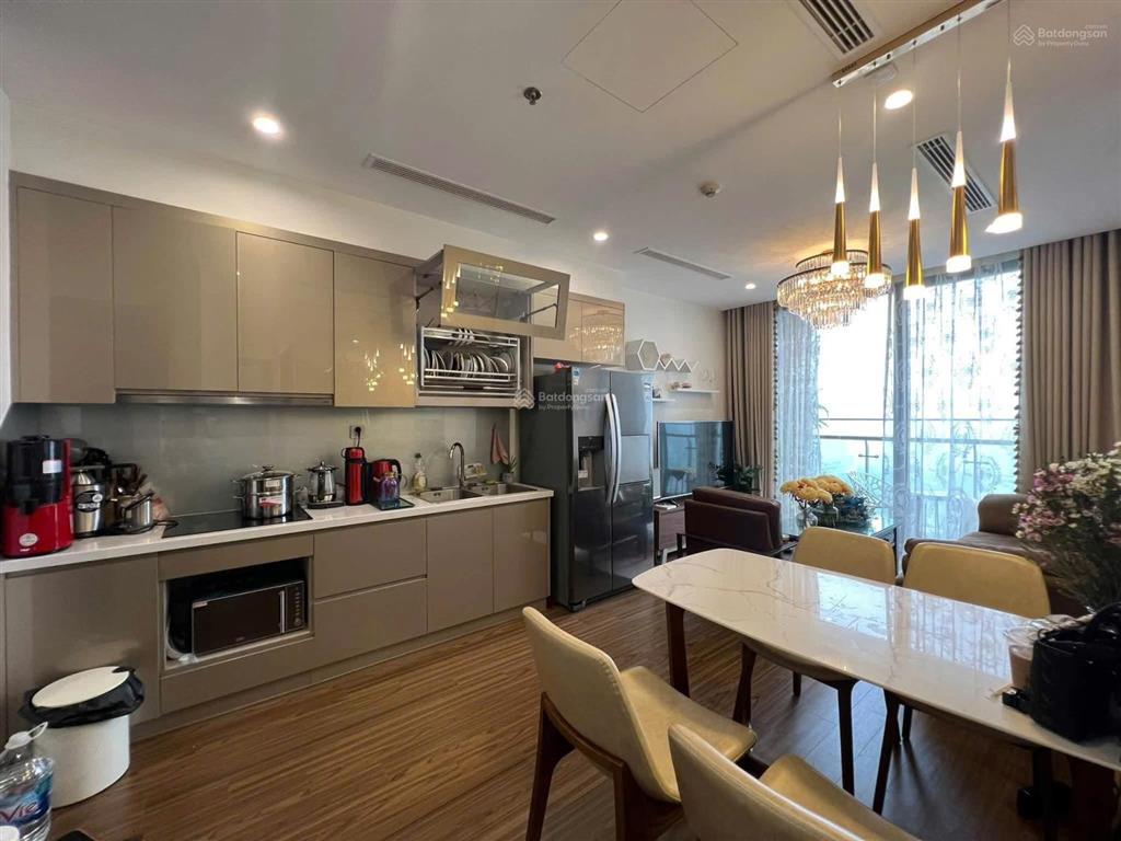 Em cho thuê chcc vinhomes west point toà w3  2 ngủ  2wc  full đồ giá 18tr/tháng