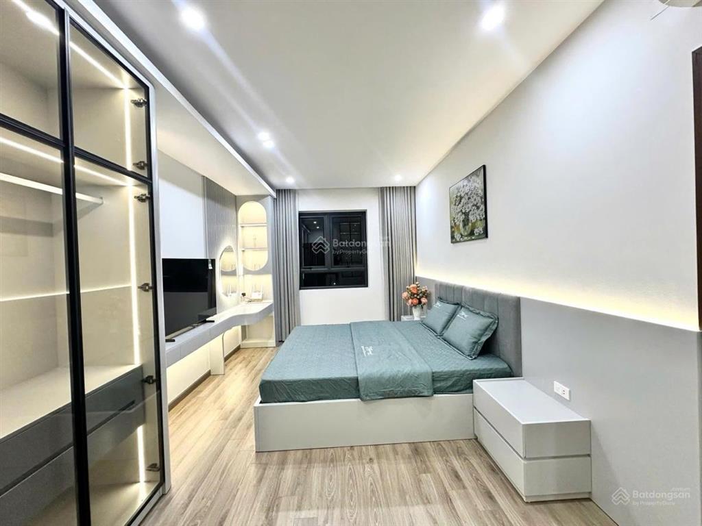 Cc cho thuê cc 4pn ở mặt đường gần vũ tông phan, 15 triệu