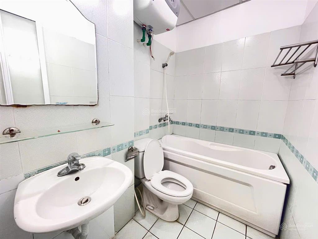Nhượng tòa chdv 26 pkk ở nguyễn chí thanh  hn