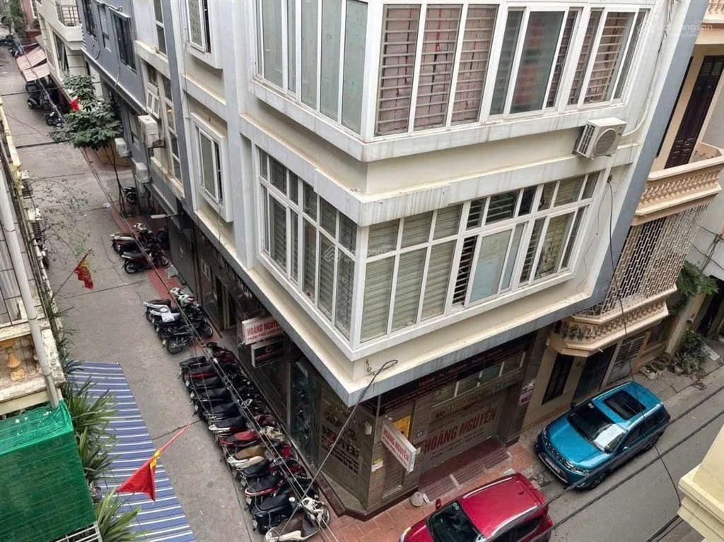 Nhượng chdv đang cho thuê 6pn full đồ, khu phân lô ô tô vỉa hè phan văn trường 15tr