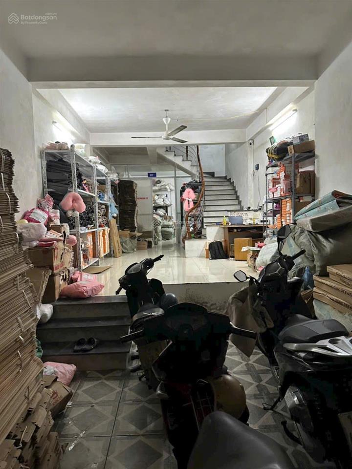 Cho thuê nhà 4 tầng kđt văn phú kiến hưng, dt 90m², full điều hoà nóng lạnh, giá 17 triệu/tháng