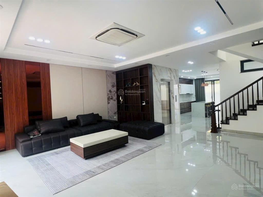 Bán nhà biệt thư kđt văn phú, hà đông, dt 200m2, nhà đẹp.  0398 908 ***
