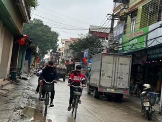 Bán đất Cẩm Sơn- Cẩm Xá ngay cổng chợ lô góc giá 1,x tỷ