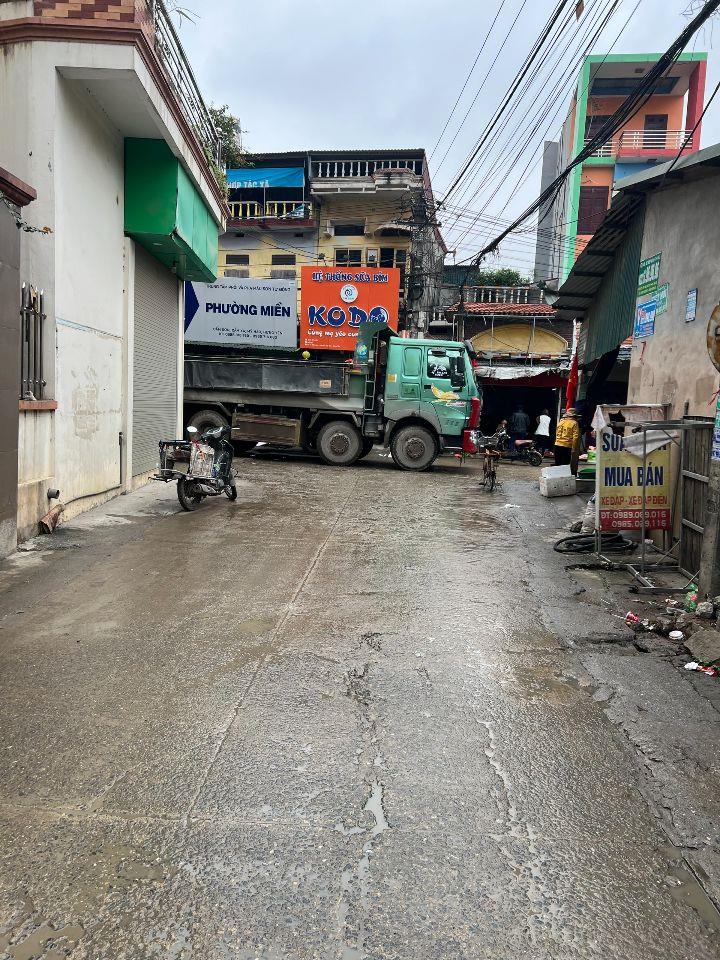 Bán đất Cẩm Sơn- Cẩm Xá ngay cổng chợ lô góc giá 1,x tỷ
