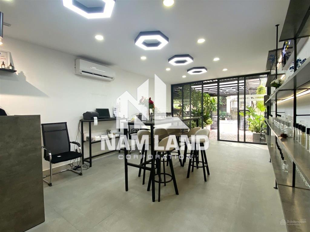 Cho thuê nhà đường 31b phường an phú sân xe hơi trệt trống trên lầu 2 lầu có 2 phòng rất hợp vp, ở