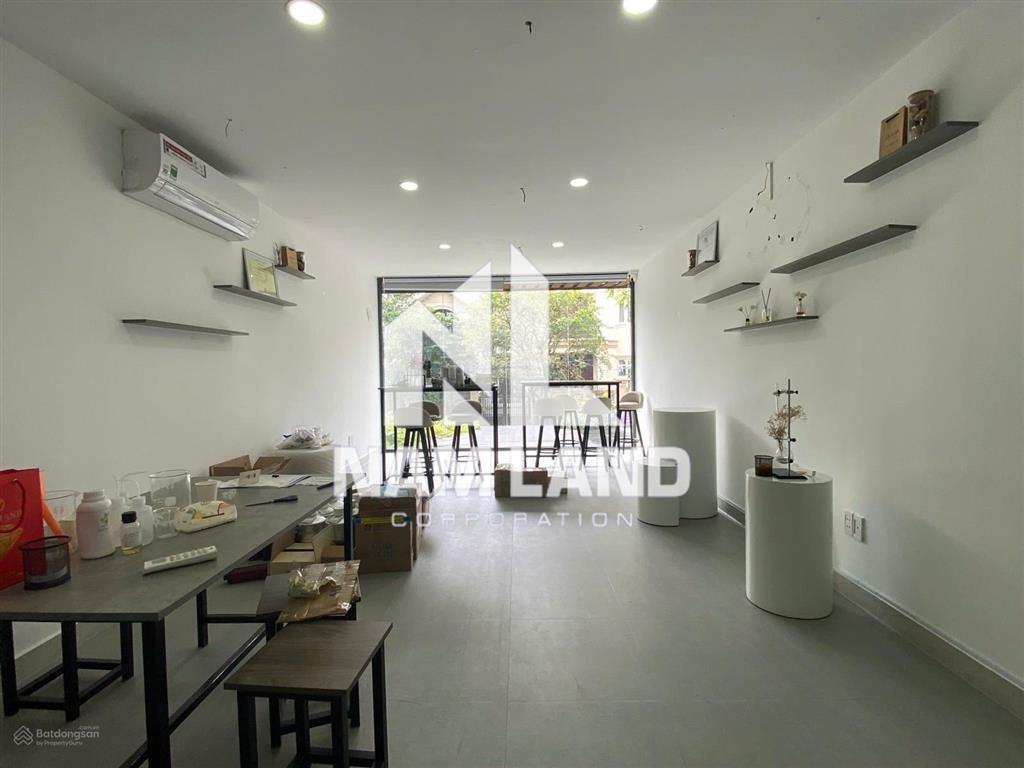 Cho thuê nhà đường 31b phường an phú sân xe hơi trệt trống trên lầu 2 lầu có 2 phòng rất hợp vp, ở
