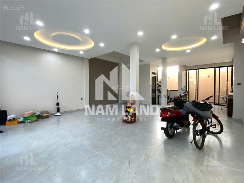 Cho thuê dài hạn nhà khu đảo kim cương, gara, 3 lầu, 5 phòng lớn để ở, văn phòng công ty