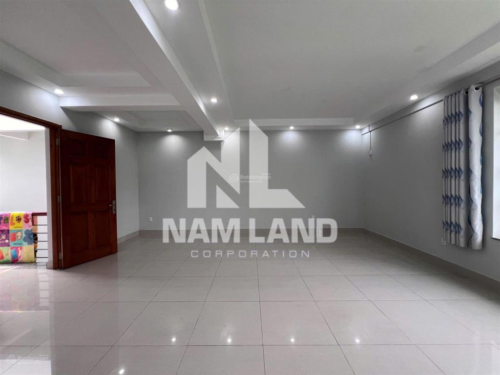 Cho thuê nhà có hầm, trệt trống suốt 3 lầu 6 phòng lớn làm văn phòng, ở tại đường lương định của