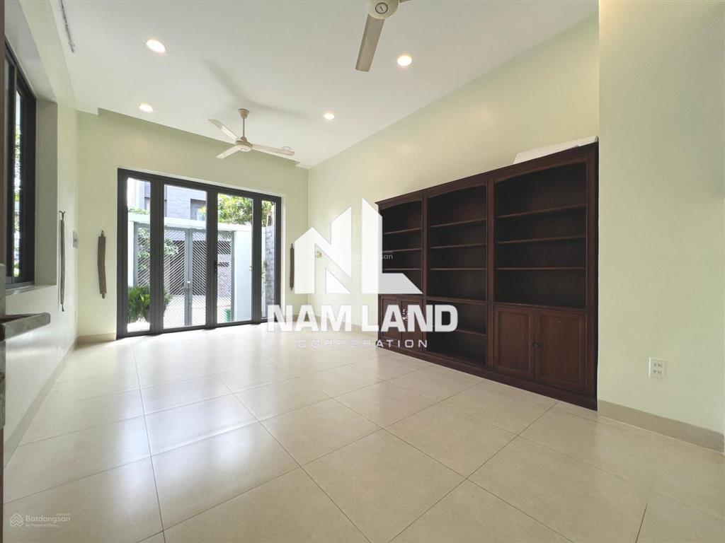 Chị hoa cho thuê nguyên căn nhà đẹp hiện đại 4 phòng, kdc sông giồng, hướng đông để ở văn phòng