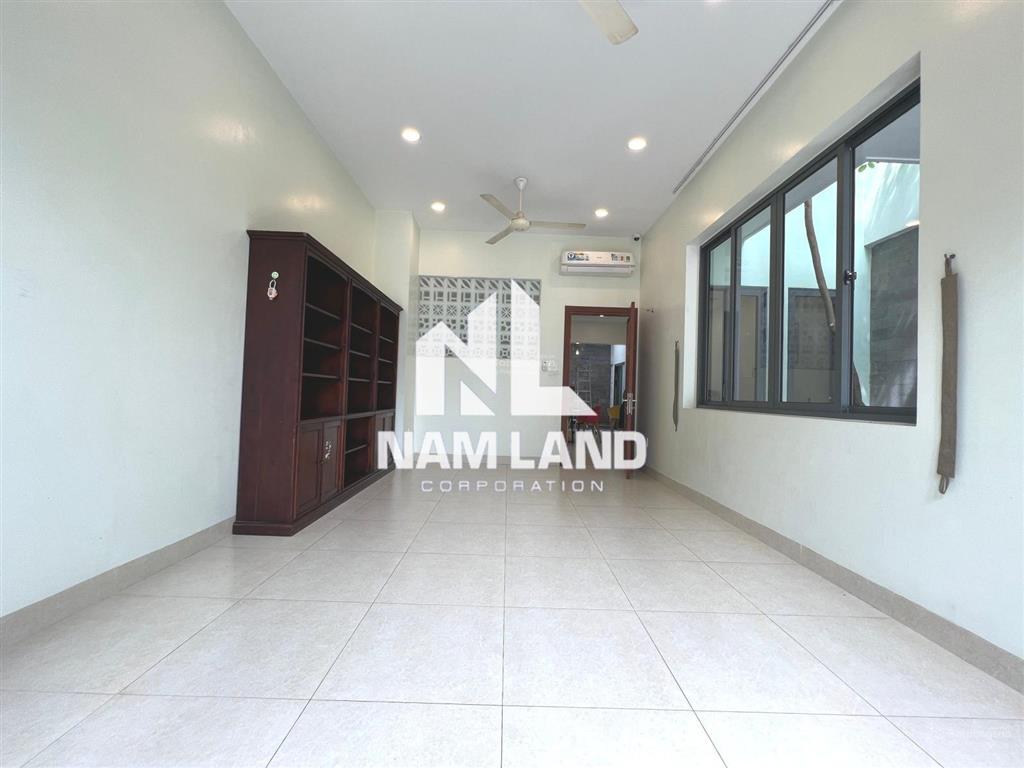 Chị hoa cho thuê nguyên căn nhà đẹp hiện đại 4 phòng, kdc sông giồng, hướng đông để ở văn phòng