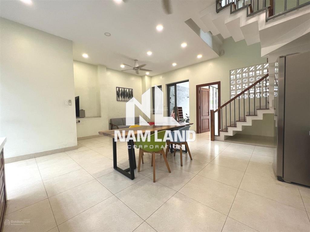 Chị hoa cho thuê nguyên căn nhà đẹp hiện đại 4 phòng, kdc sông giồng, hướng đông để ở văn phòng