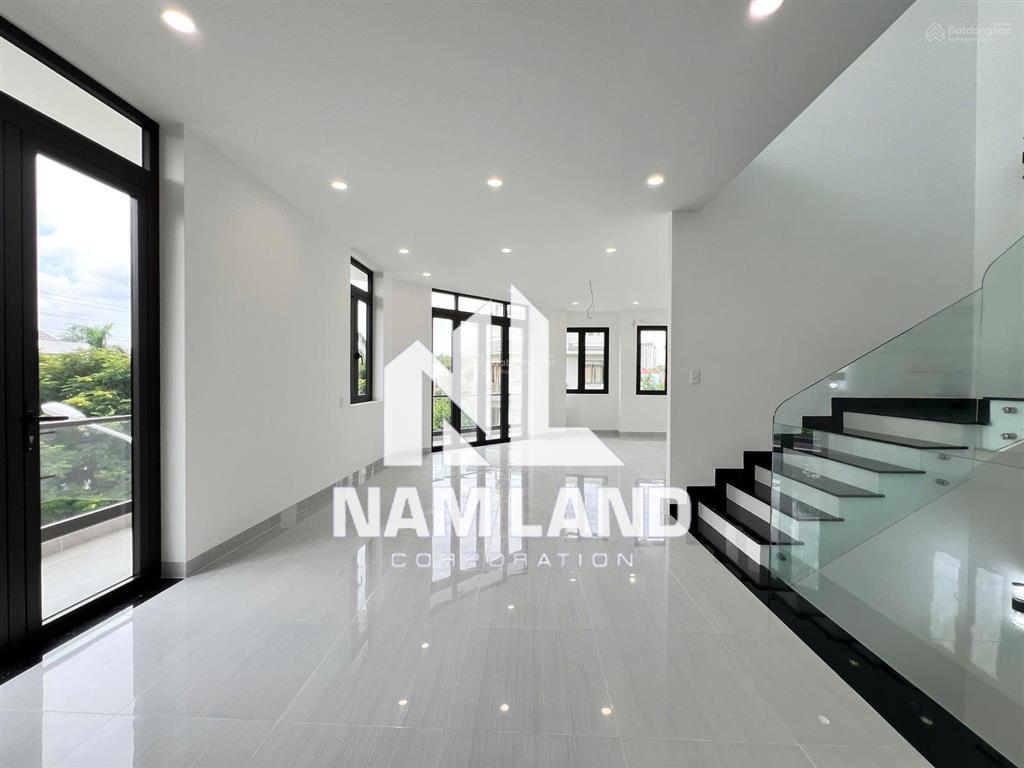 Cho thuê nhà đẹp quận 9, căn góc, nhà mới thiết kế trống phù hợp làm văn phòng công ty chỉ 28 triệu