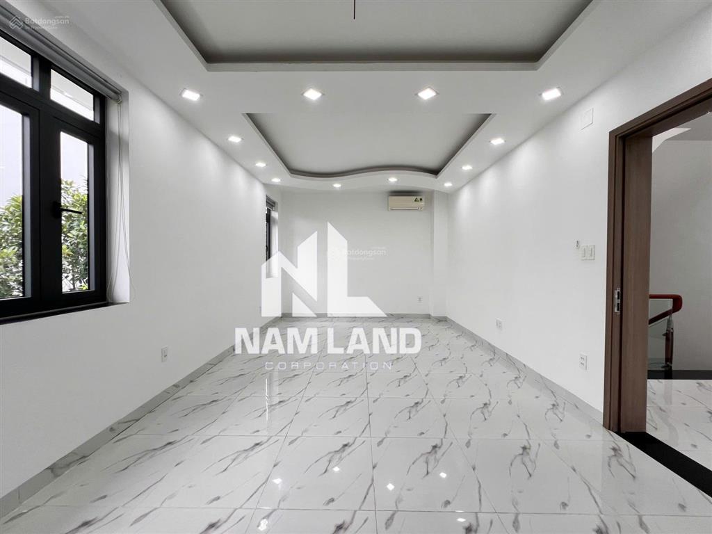 Cho thuê nhà rộng giá tốt gần vòng xoay liên phường quận 9 gara 3 lầu 5 phòng lớn hướng đông nam