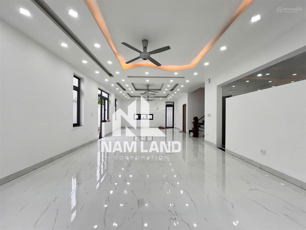 Cho thuê nhà rộng giá tốt gần vòng xoay liên phường quận 9 gara 3 lầu 5 phòng lớn hướng đông nam