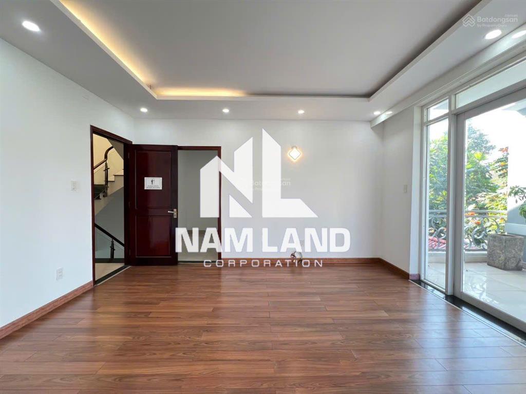 Cho thuê nhà gần công viên thanh niên phường an phú quận 2 có hầm 3 lầu 5 phòng lớn làm văn phòng
