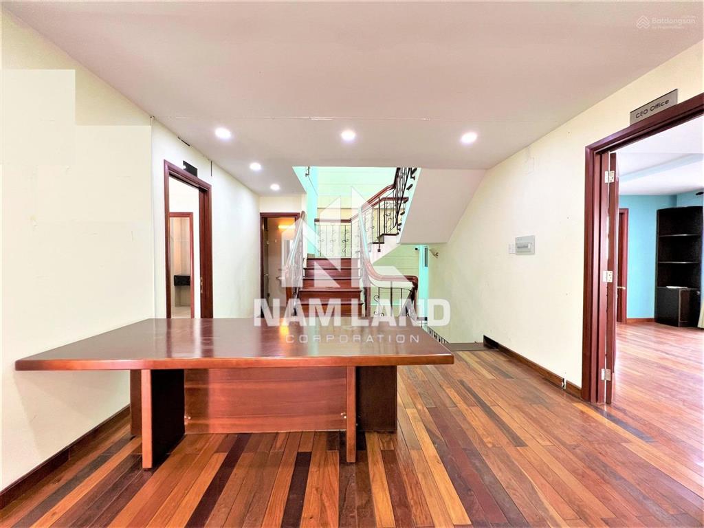 Cho thuê nhà đôi ngang 15m hầm 3 lầu 7 phòng khu compound gần sông sài gòn để ở, văn phòng công ty