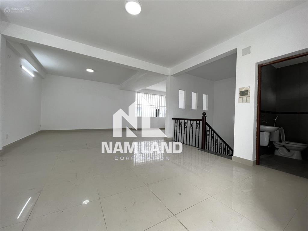 Cho thuê nhà gần công viên hai hồ có hầm 3 tầng trống làm văn phòng công ty giá chỉ 45 triệu