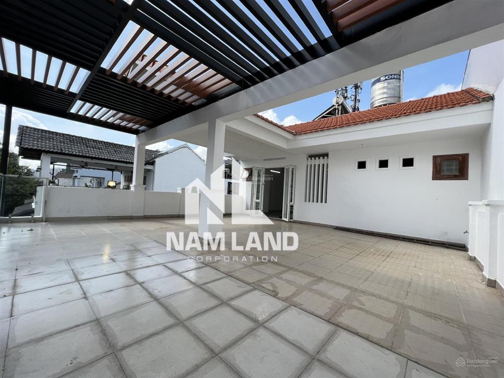 Cho thuê nhà gần công viên hai hồ có hầm 3 tầng trống làm văn phòng công ty giá chỉ 45 triệu