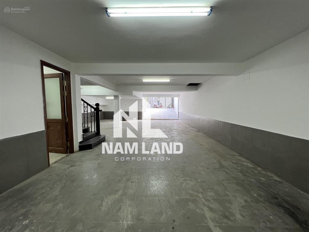 Cho thuê nhà gần công viên hai hồ có hầm 3 tầng trống làm văn phòng công ty giá chỉ 45 triệu