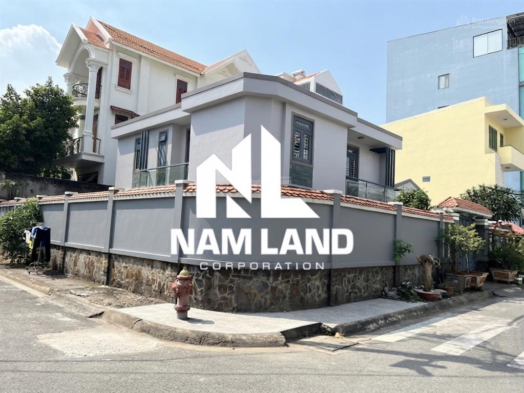 Chị an cho thuê nhà căn góc 2 mặt tiền khu đường nội bộ có sân vườn gara 2 tầng 4 phòng lớn